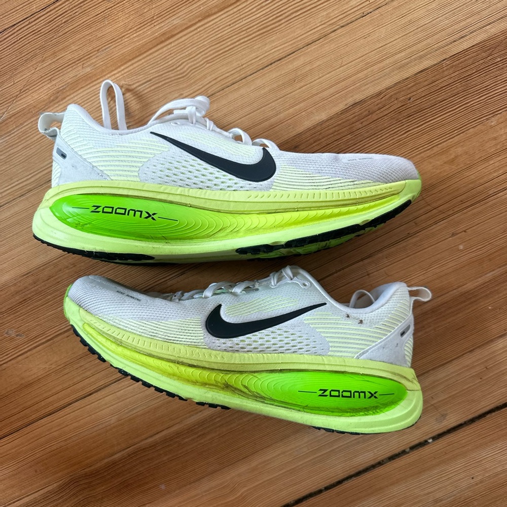 Nike, vomero 18, women’s running shoes, size 8